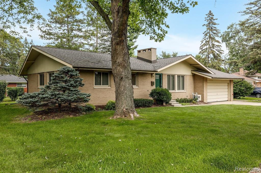 34242 Freedom Road Farmington, MI 48335 - Photo 2 of 32