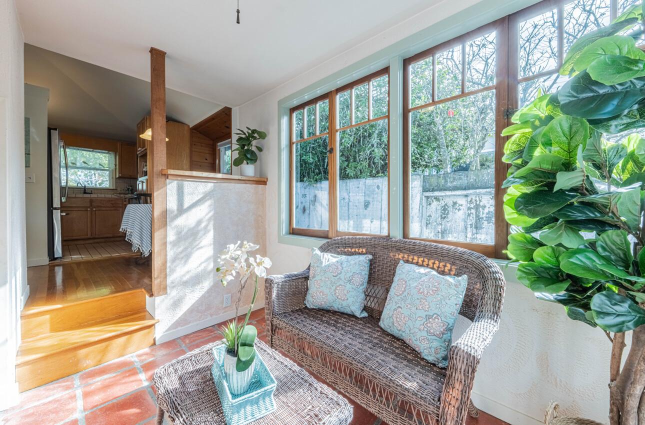 516 8th Street Pacific Grove, CA 93950 - Photo 16 of 34