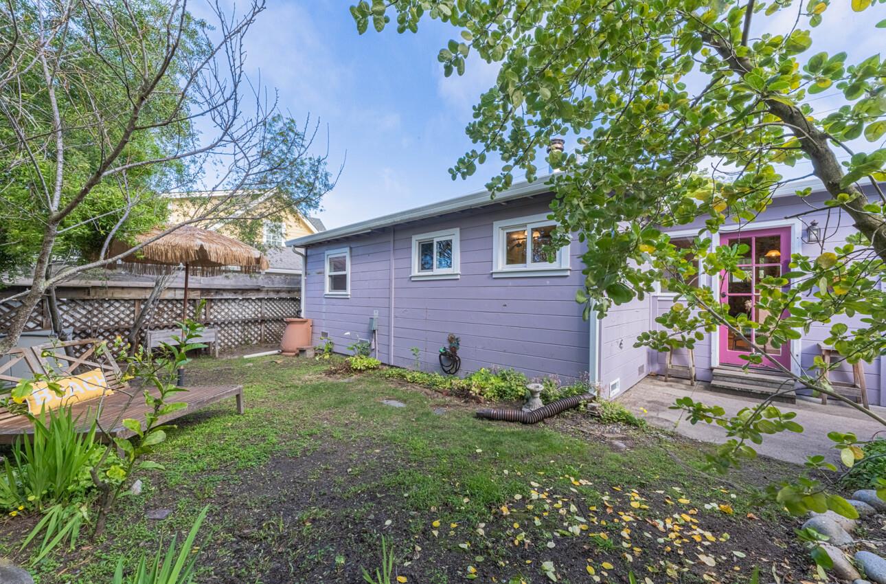 516 8th Street Pacific Grove, CA 93950 - Photo 18 of 34