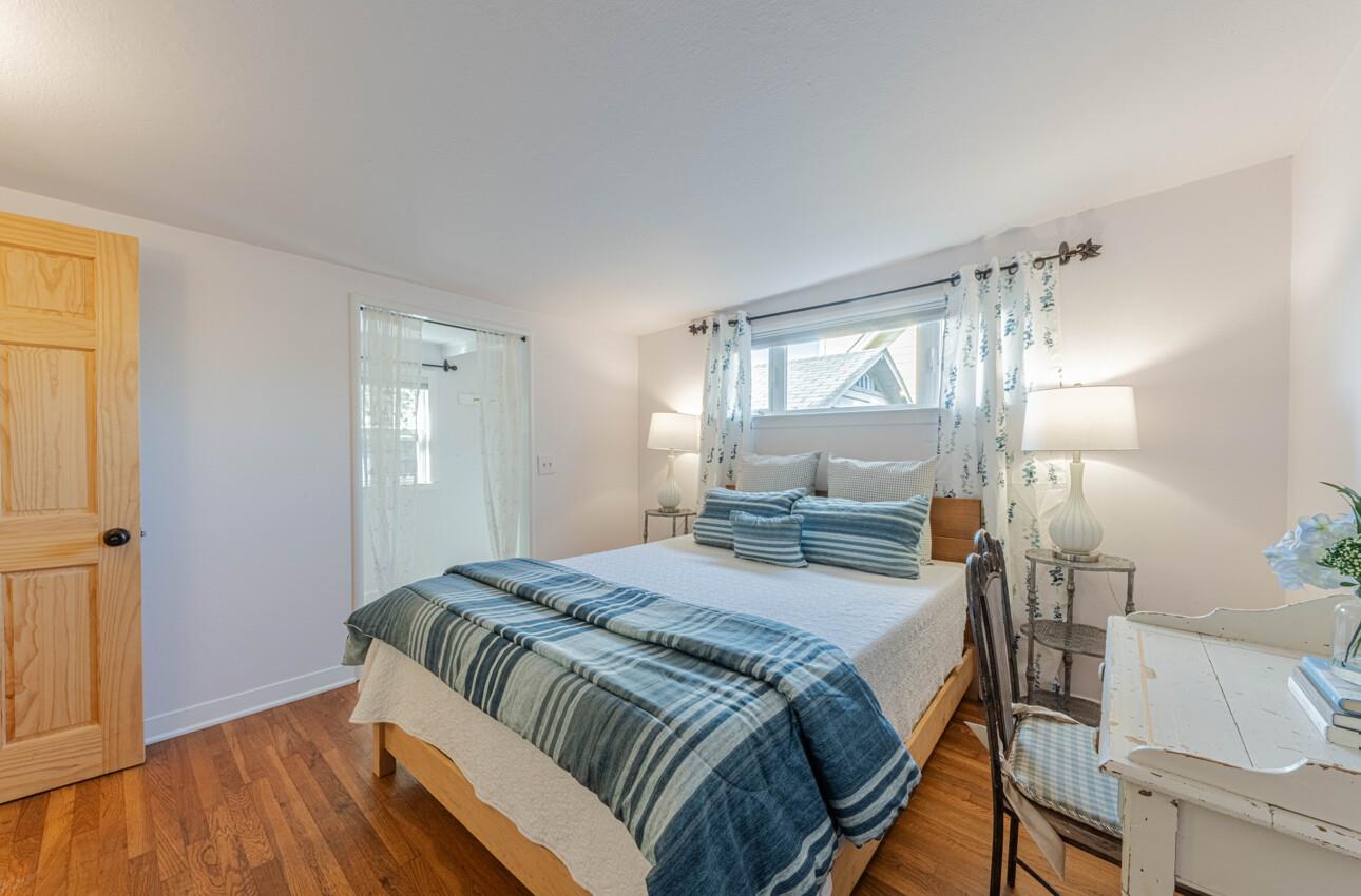 516 8th Street Pacific Grove, CA 93950 - Photo 24 of 34