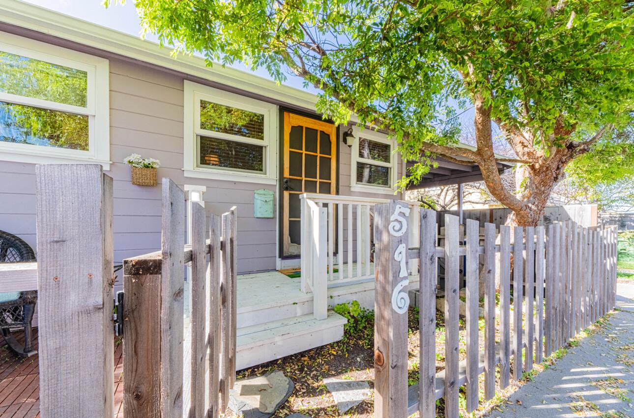 516 8th Street Pacific Grove, CA 93950 - Photo 32 of 34