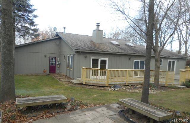 3565 Gregory Road Lake Orion, MI 48359 - Photo 9 of 39 DSCN3322.jpg