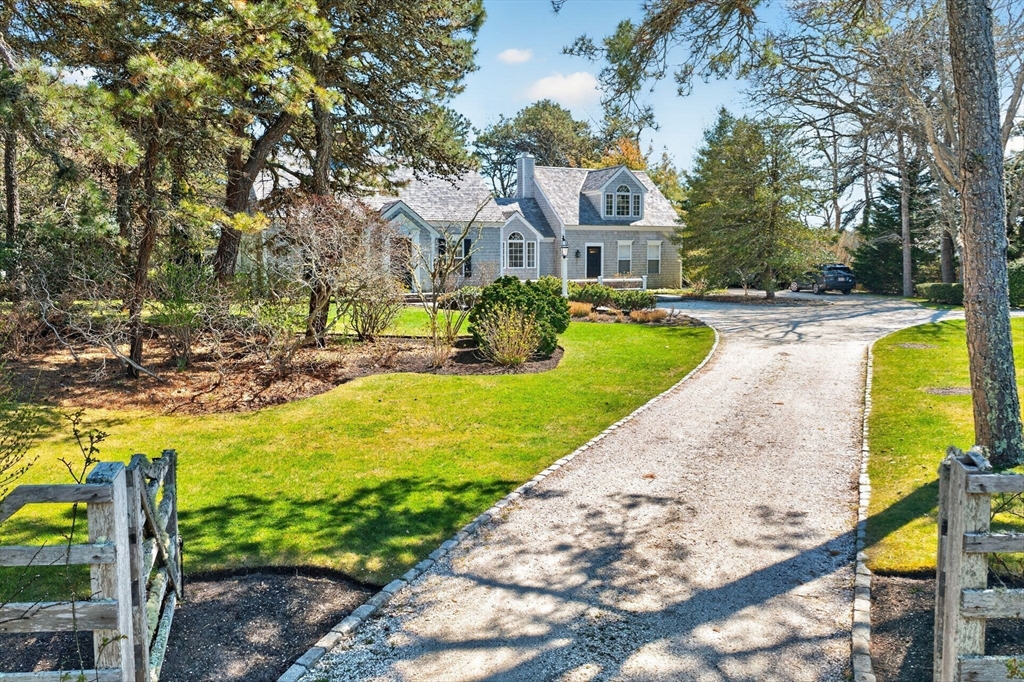 266 Seapine Road Chatham, MA 02650 - Photo 3 of 9