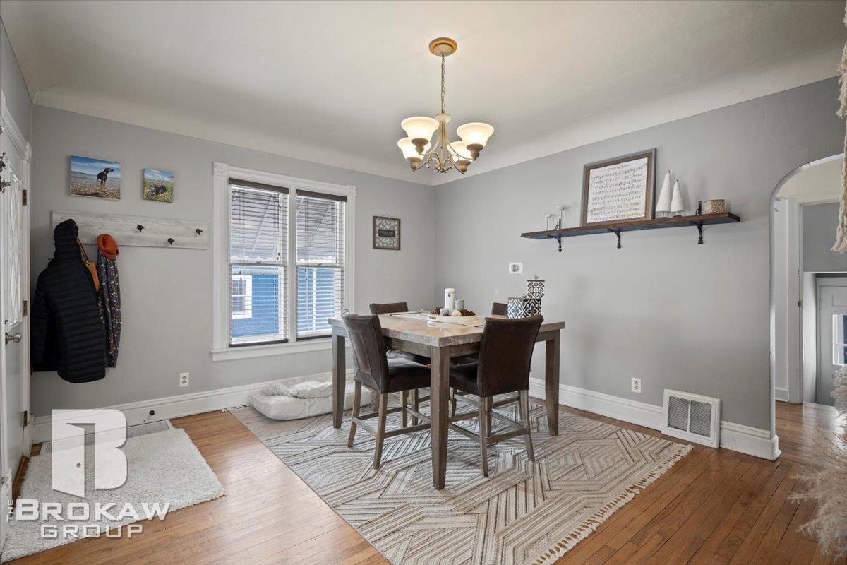 311 North State Road Davison, MI 48423 - Photo 10 of 42 50164732-84ef7df5-b1ad-4efd-bf4f-928182ada8f2.JPG