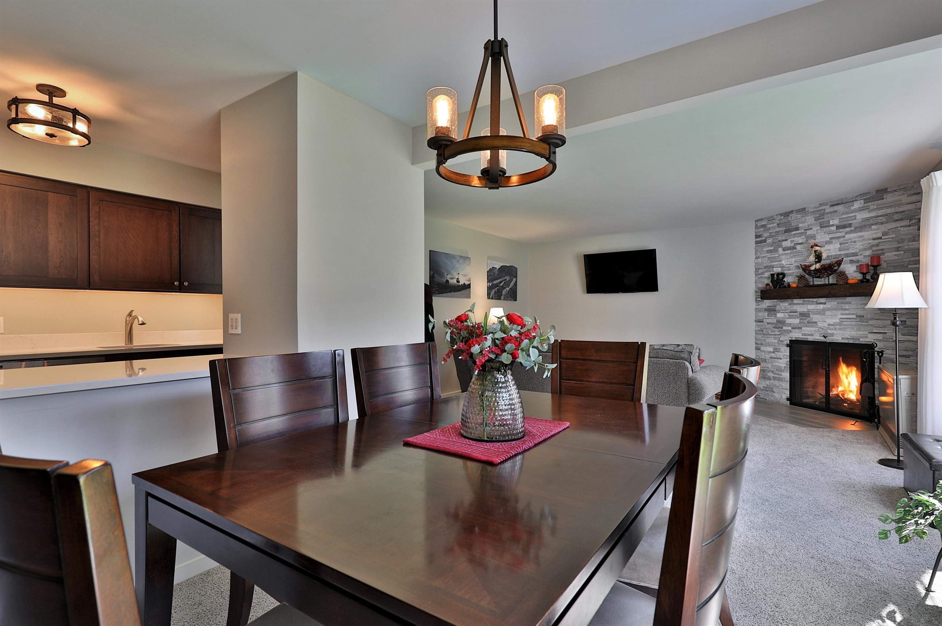 534 East Mountain Road, Unit 6 Killington, VT 05751 - Photo 13 of 36 Gallery Image 13