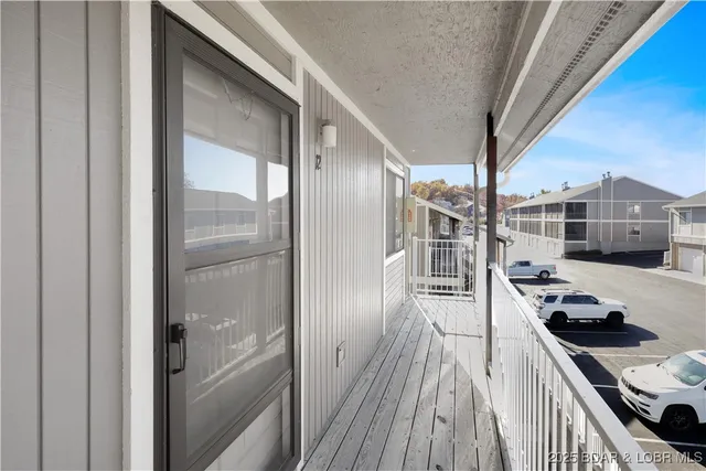 $293,500 | 611 Lazy Days Road, Unit D12, Osage Beach, MO 65065