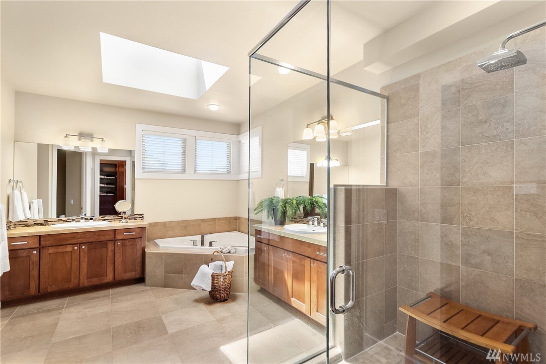 1120 North 42nd Place Renton, WA 98056 - Photo 13 of 25