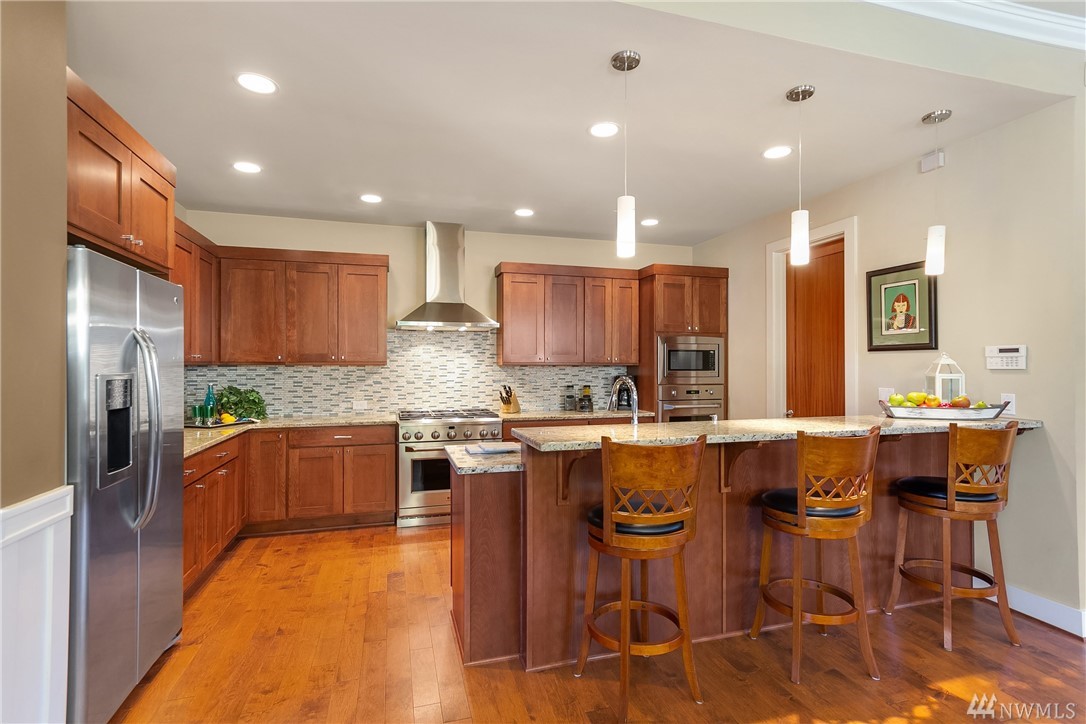 1120 North 42nd Place Renton, WA 98056 - Photo 9 of 25
