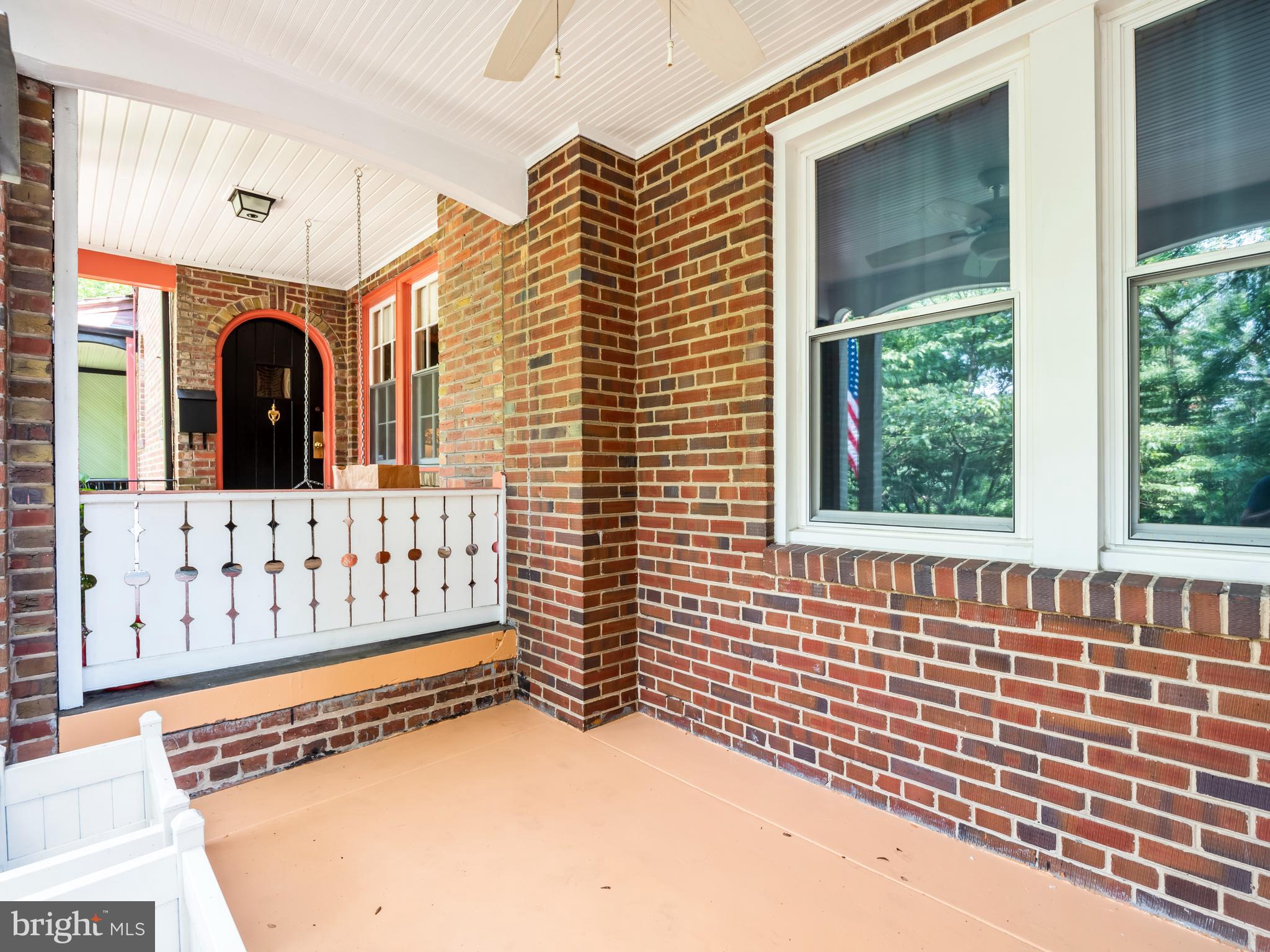 3151 Adams Mill Road Northwest Washington, DC 20010 - Photo 4 of 58 Front porch