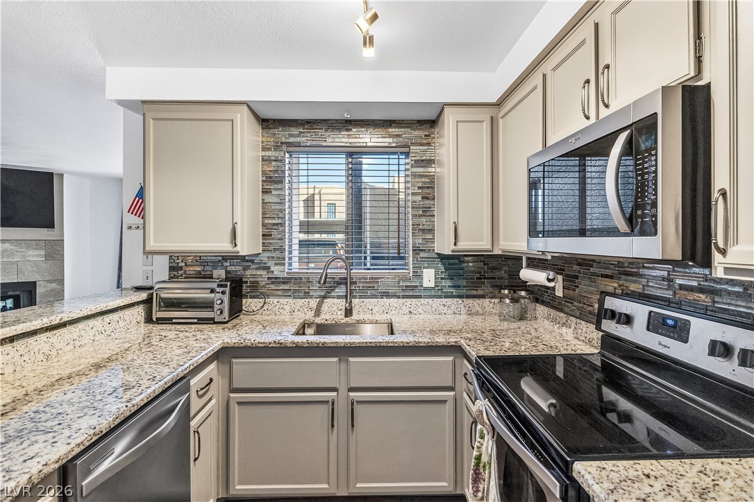 2232 Aspen Mirror Way, Unit 102 Laughlin, NV 89029 - Photo 18 of 73