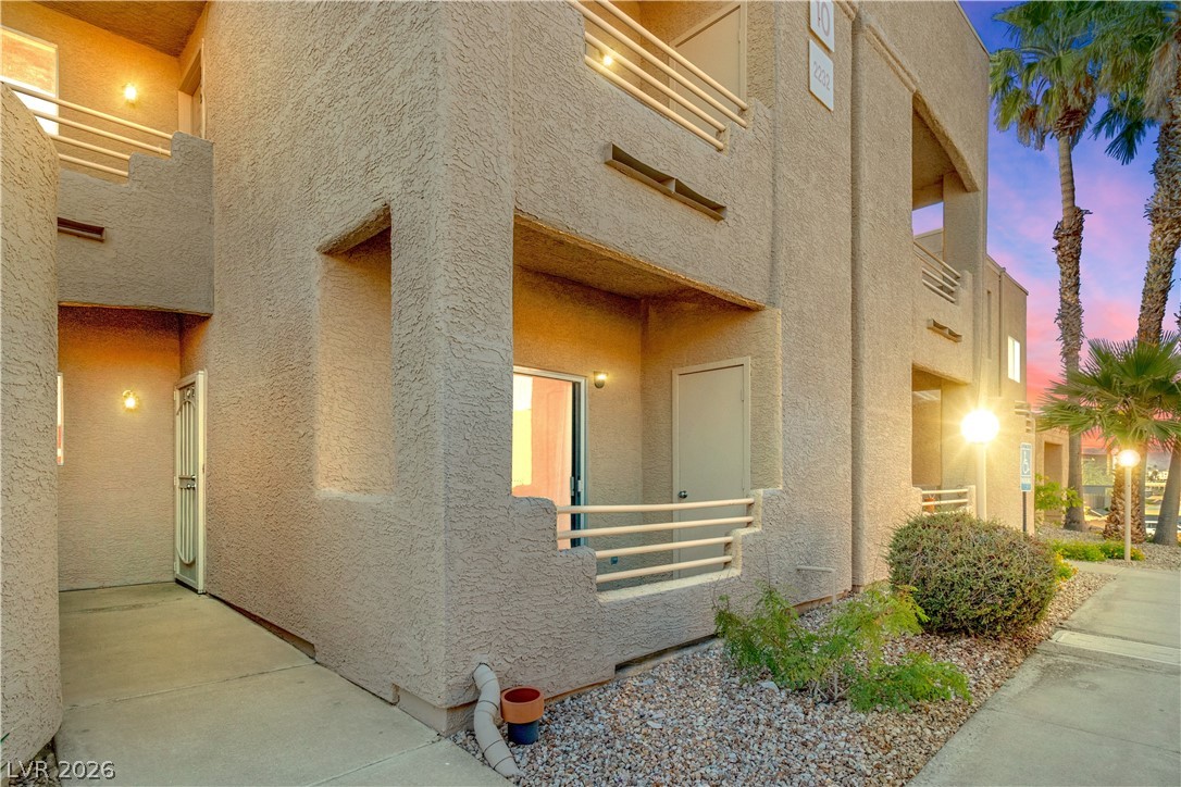 2232 Aspen Mirror Way, Unit 102 Laughlin, NV 89029 - Photo 2 of 73