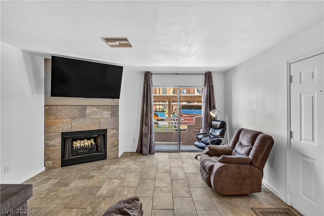 2232 Aspen Mirror Way, Unit 102 Laughlin, NV 89029 - Photo 5 of 73