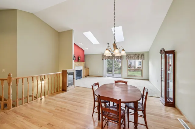 $425,000 | 213 Fairview Circle, Unit 50, Waunakee, WI 53597