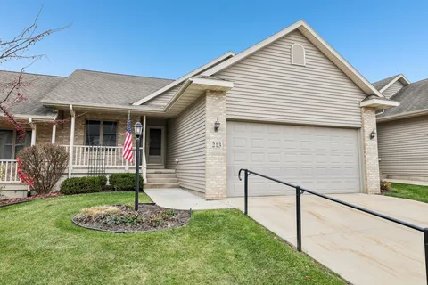 $425,000 | 213 Fairview Circle, Unit 50, Waunakee, WI 53597