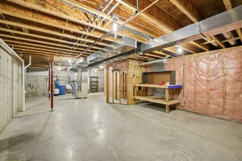 $425,000 | 213 Fairview Circle, Unit 50, Waunakee, WI 53597