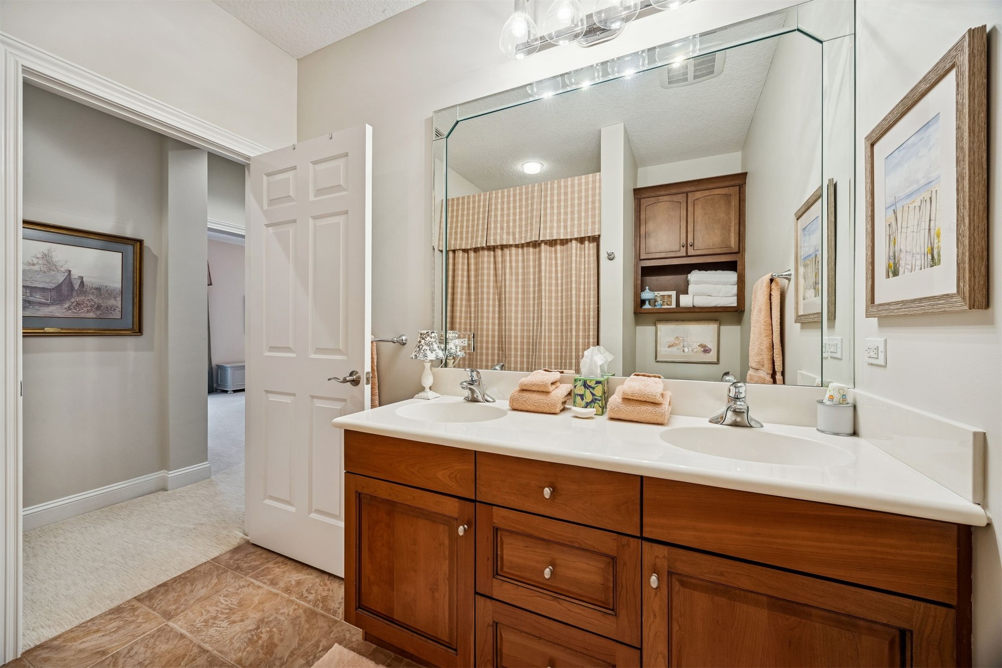 4 Marsh Hawk Road Fernandina Beach, FL 32034 - Photo 28 of 47 Guest Bathroom