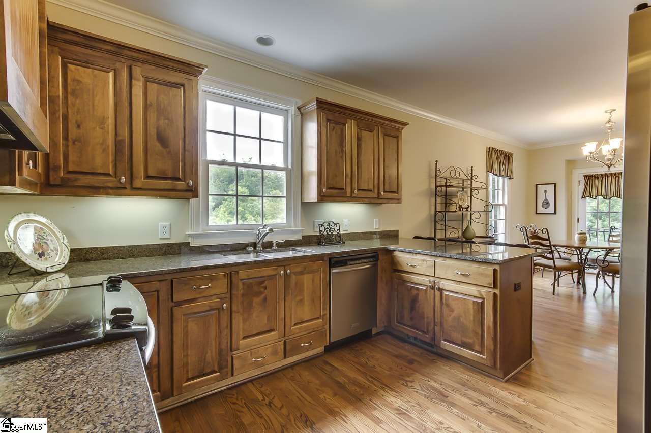 1220 South Barton Road Taylors, SC 29687 - Photo 16 of 36