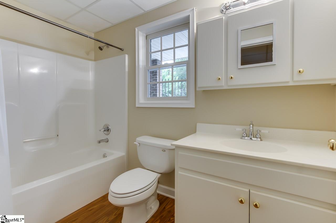 1220 South Barton Road Taylors, SC 29687 - Photo 28 of 36