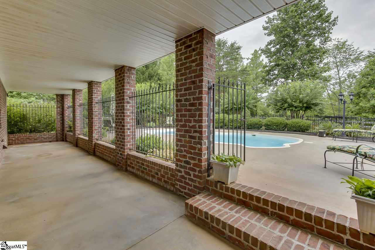 1220 South Barton Road Taylors, SC 29687 - Photo 29 of 36