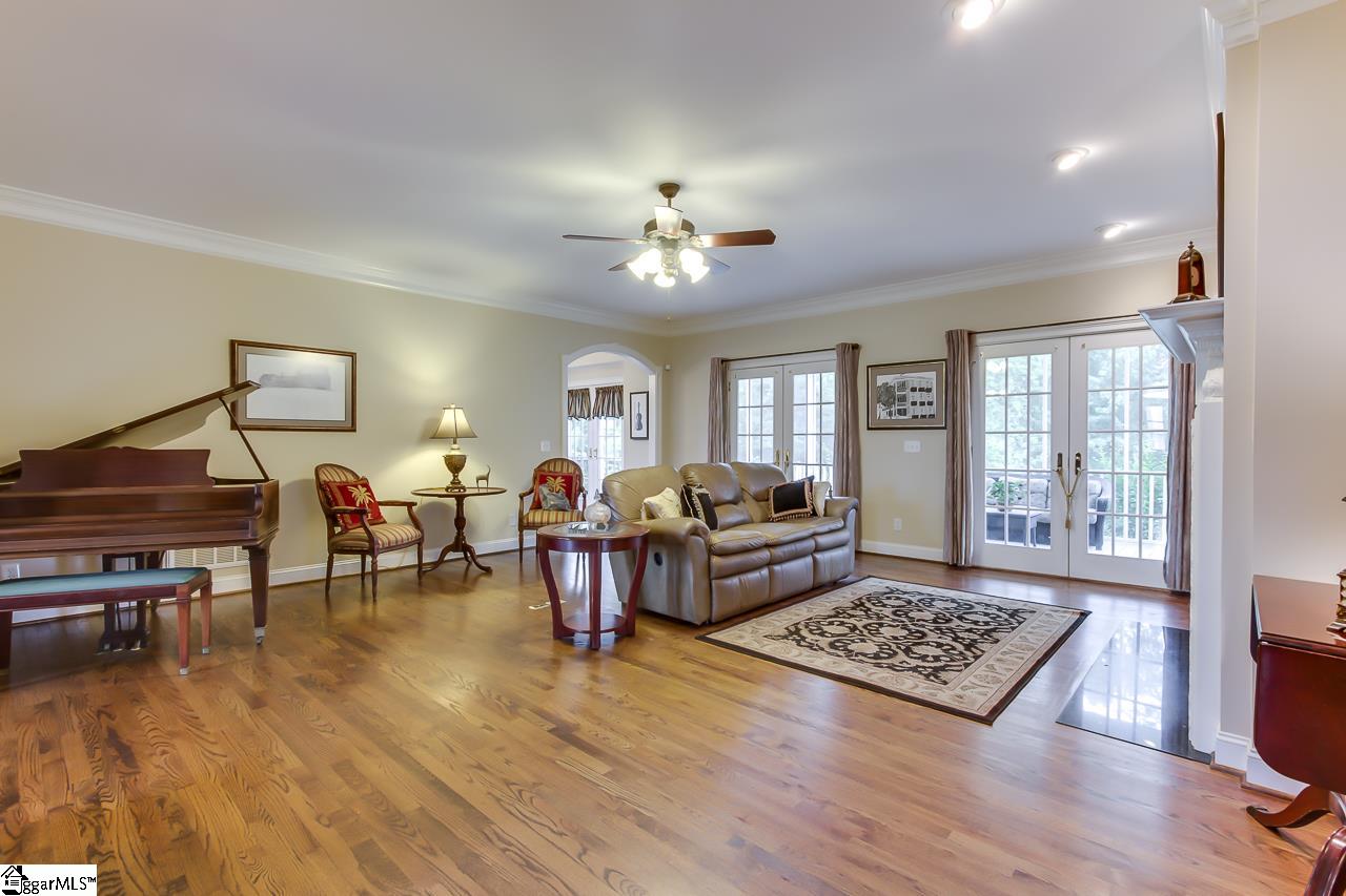 1220 South Barton Road Taylors, SC 29687 - Photo 9 of 36