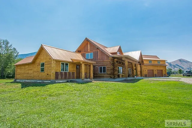 $1,075,000 | 28 Fife Lane, Salmon, ID 83467