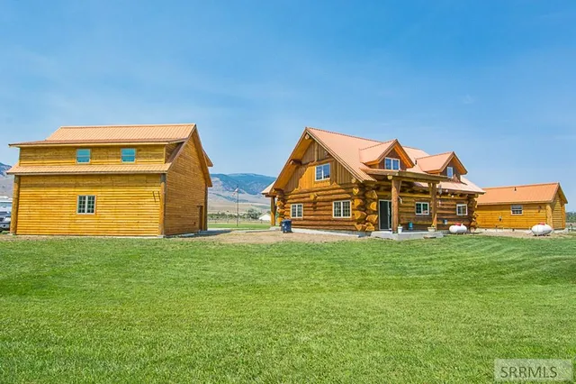 $1,075,000 | 28 Fife Lane, Salmon, ID 83467