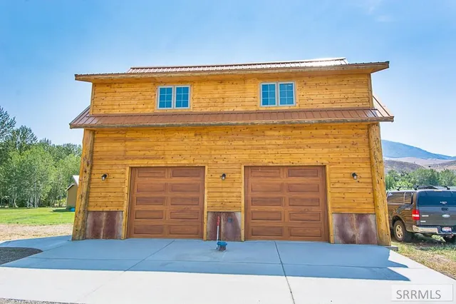 $1,075,000 | 28 Fife Lane, Salmon, ID 83467