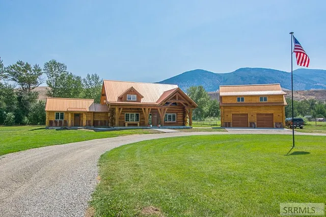 $1,075,000 | 28 Fife Lane, Salmon, ID 83467