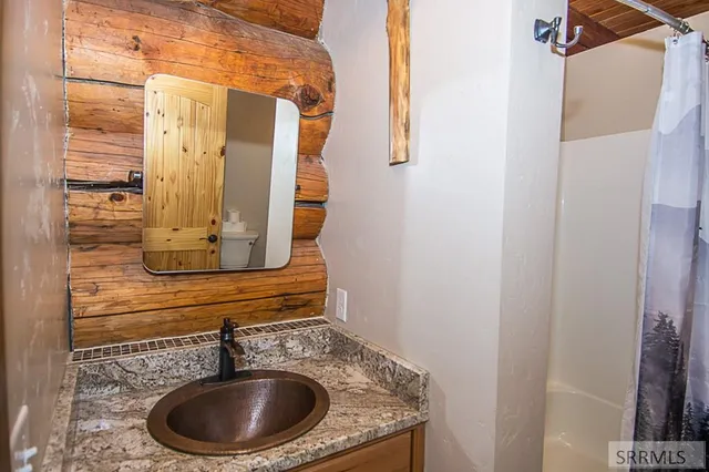 $1,075,000 | 28 Fife Lane, Salmon, ID 83467