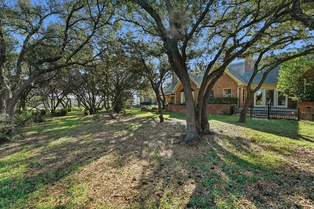 $480,000 | 28 Tournament Way, The Hills, TX 78738