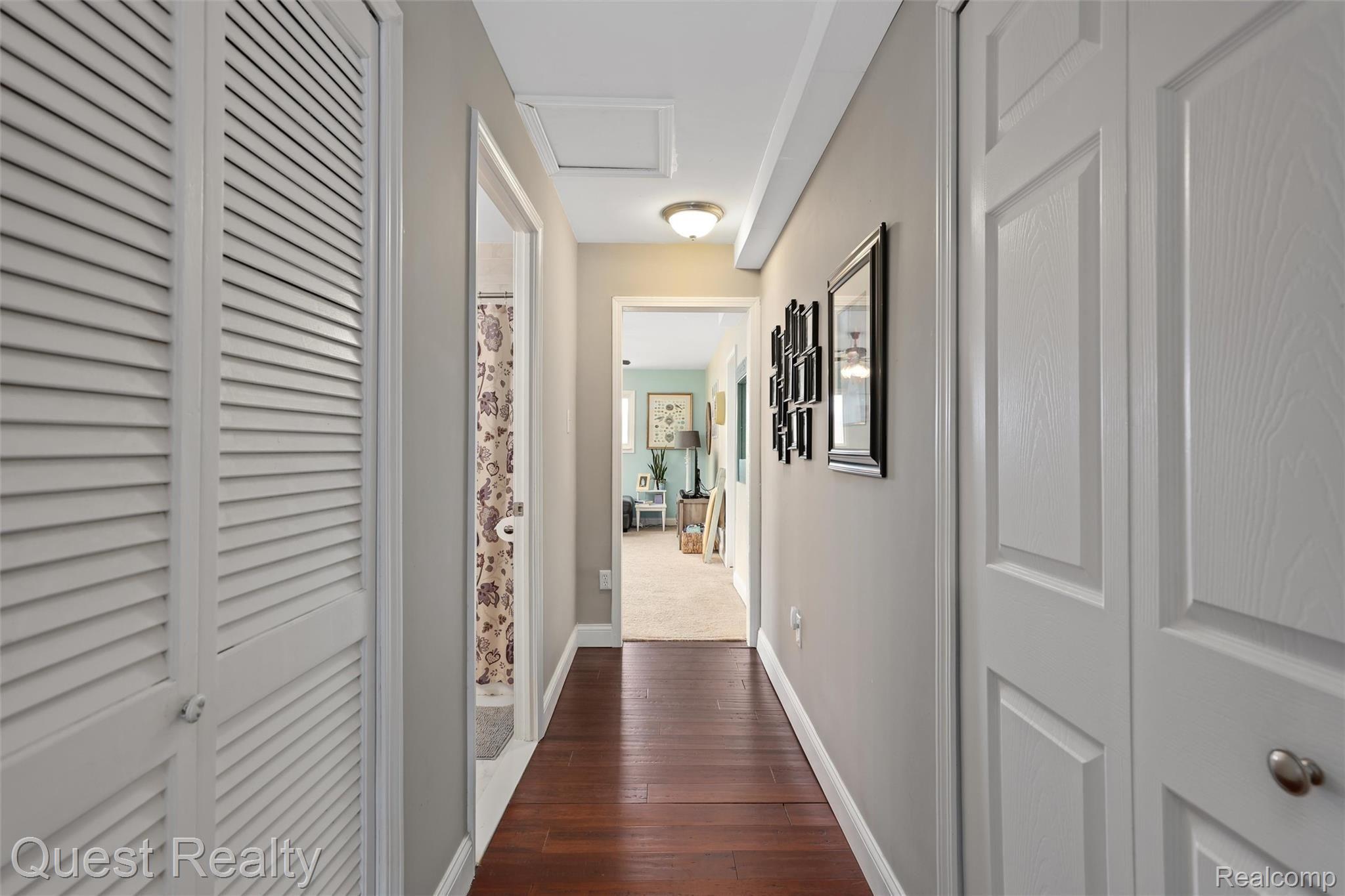 3539 Minton Road Lake Orion, MI 48359 - Photo 11 of 29 hallway to family room and master bedroom
