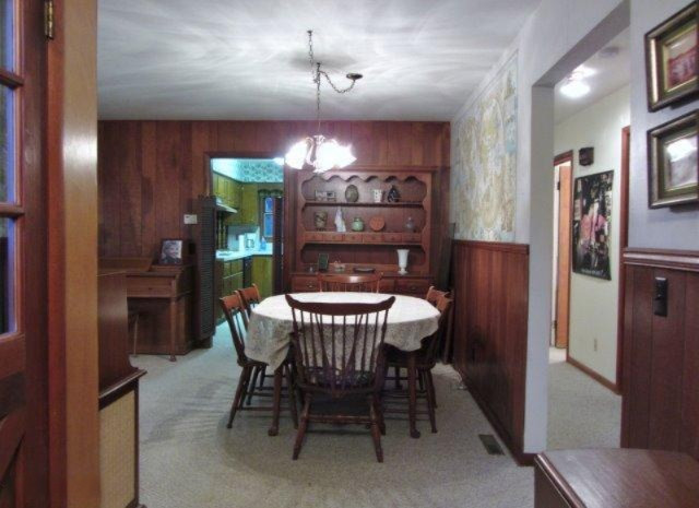 8086 River Road Evart, MI 49631 - Photo 6 of 26 Dining area