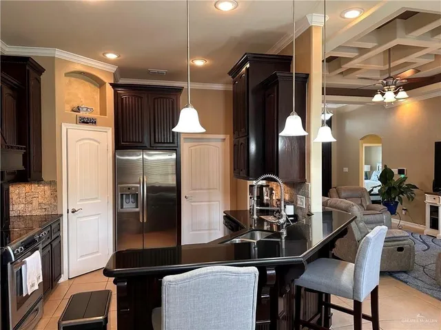 $339,999 | 1910 West Chippewa Avenue, Edinburg, TX 78541