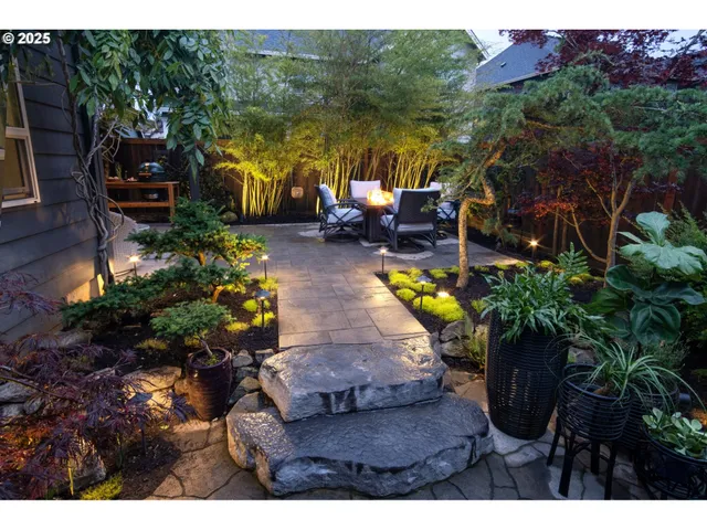 $700,000 | 19360 Pelican Lake Place, Oregon City, OR 97045