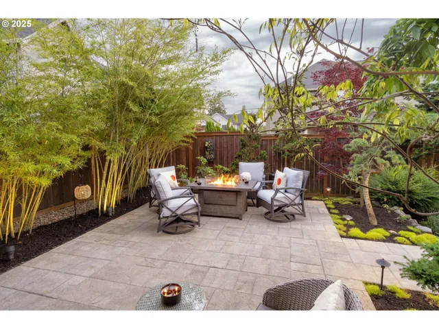 $700,000 | 19360 Pelican Lake Place, Oregon City, OR 97045