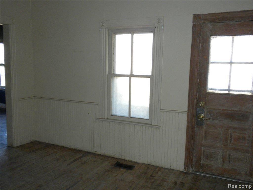 9939 Webb Road Goodells, MI 48027 - Photo 4 of 10 DSCN6417.JPG