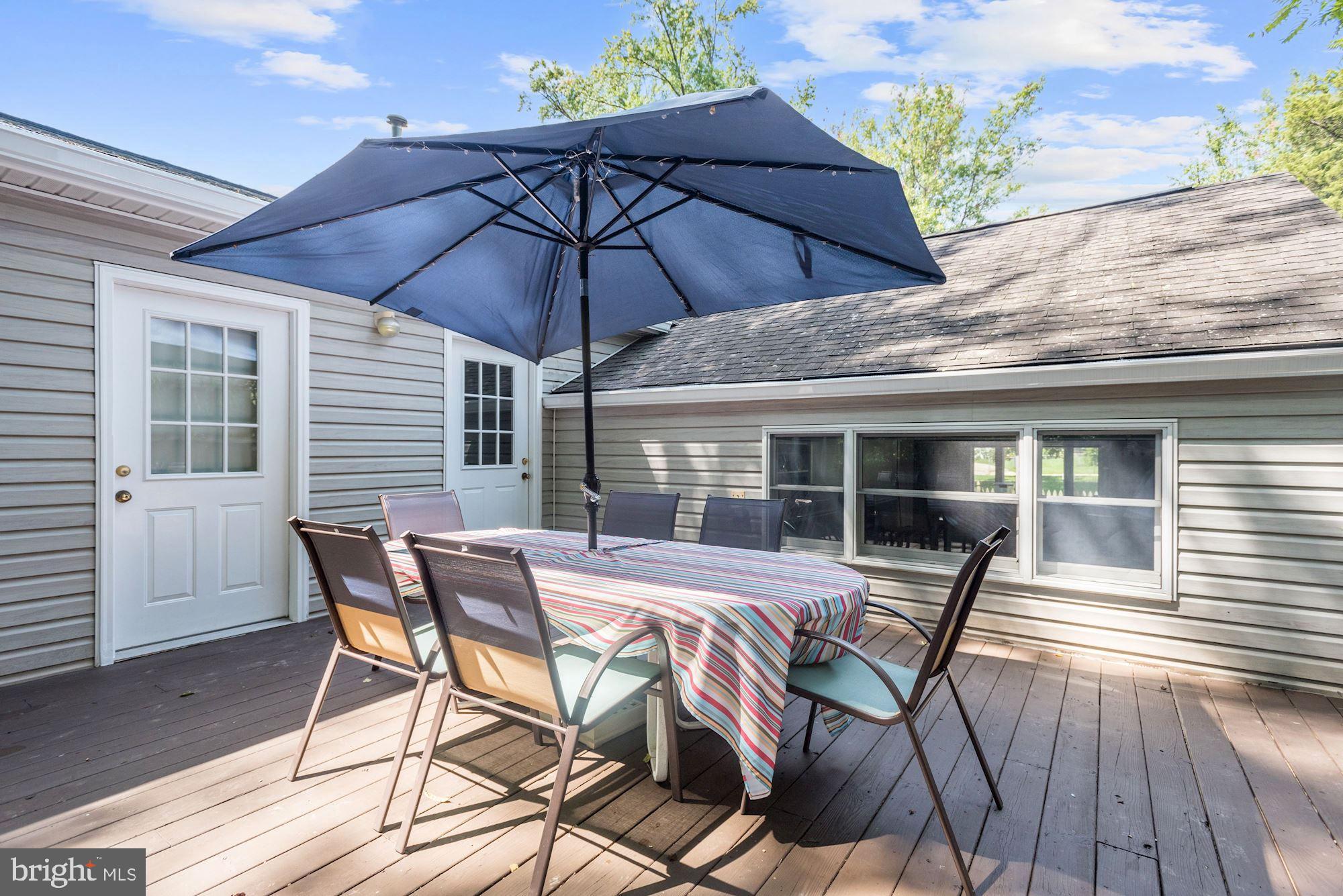 12105 Judson Road Silver Spring, MD 20902 - Photo 26 of 31 Deck