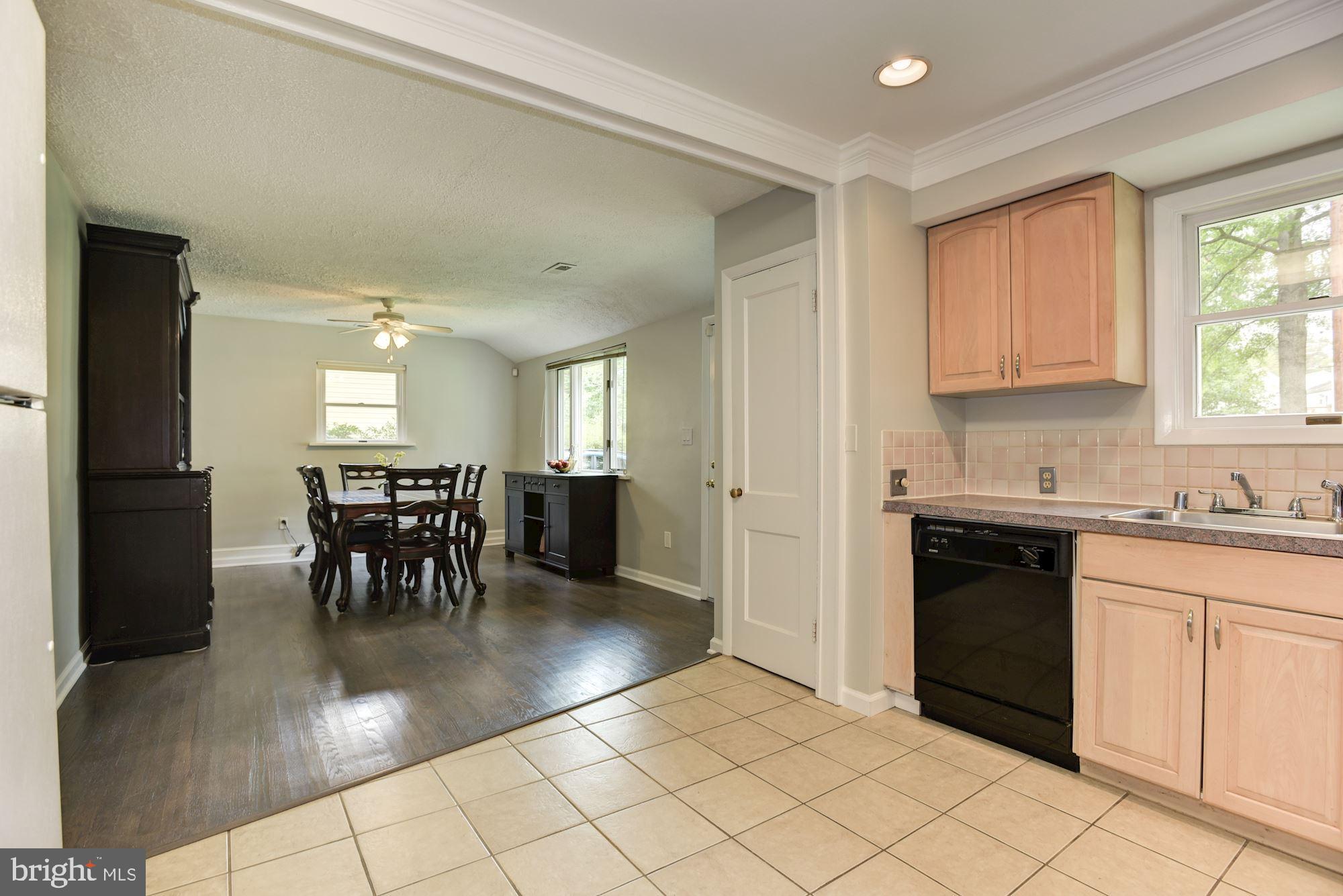 12105 Judson Road Silver Spring, MD 20902 - Photo 10 of 31 Kitchen