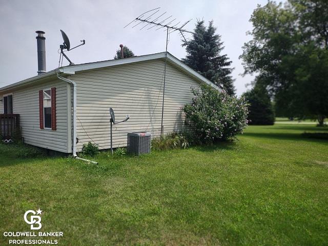 12014 Speaker Road Yale, MI 48097 - Photo 29 of 38 West End Home