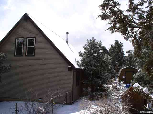 1930 Applegate Road Reno, NV 89521 - Photo 3 of 6 a backyard of a house with lots of green space