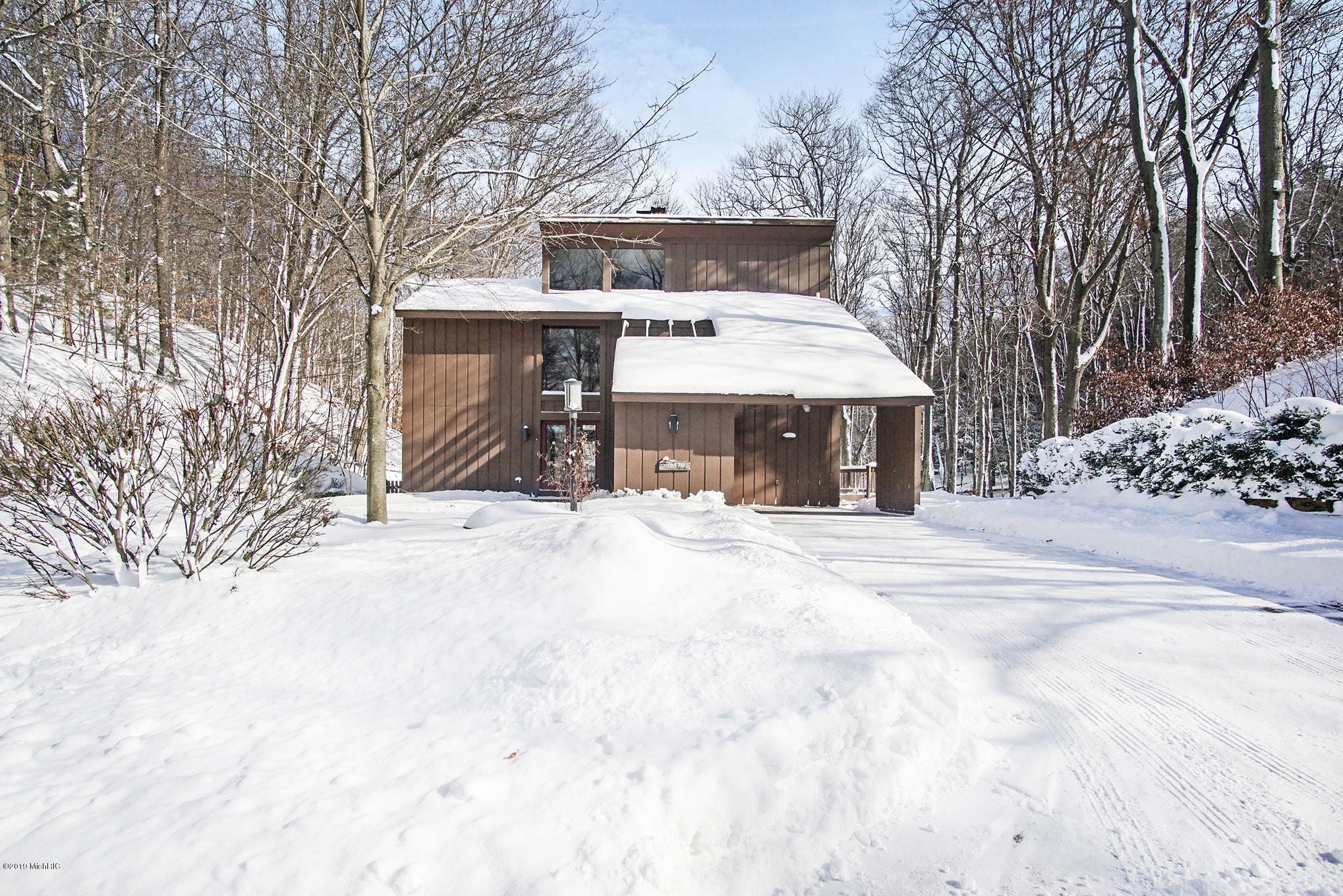 18470 North Shore Estates Road Spring Lake, MI 49456 - Photo 1 of 53 DSC07724