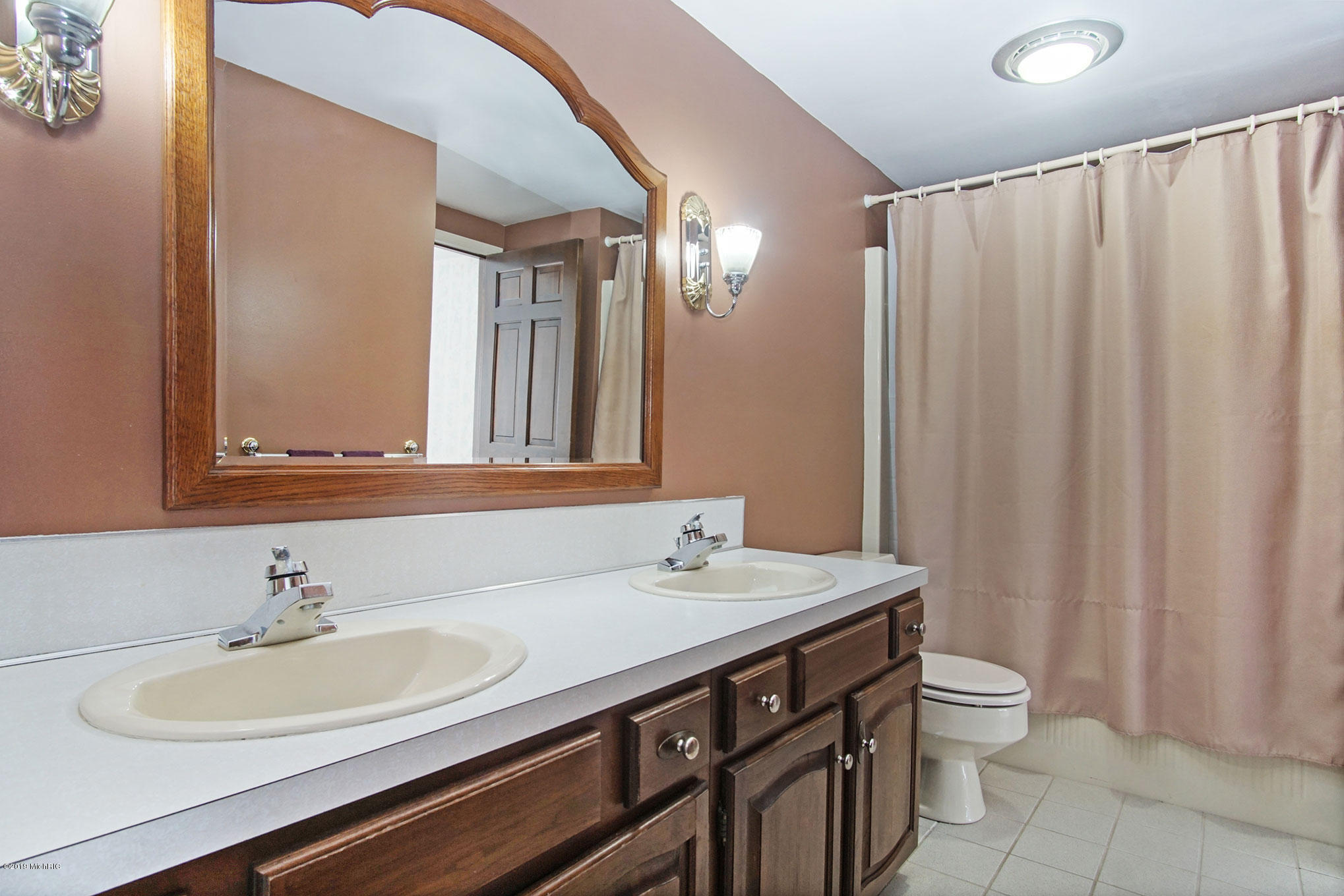 18470 North Shore Estates Road Spring Lake, MI 49456 - Photo 33 of 53 DSC07831