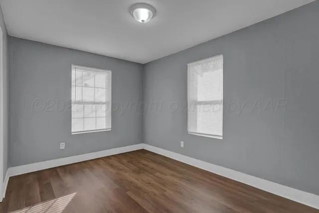 $950 | 3010 Southwest 9th Avenue, Amarillo, TX 79106
