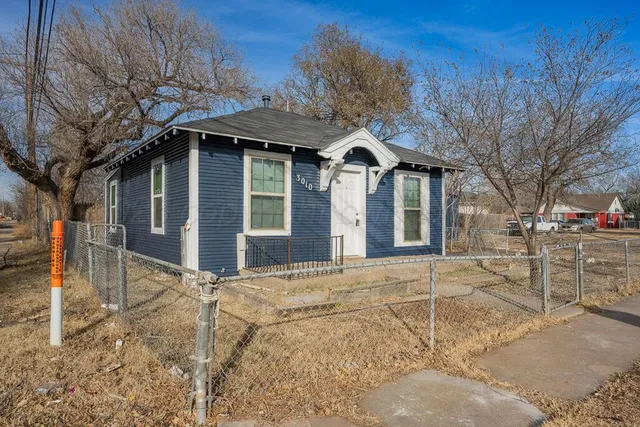 $950 | 3010 Southwest 9th Avenue, Amarillo, TX 79106