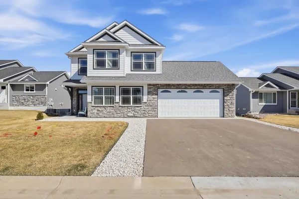 $588,000 | 9934 14th Circle Northeast, St. Michael, MN 55376