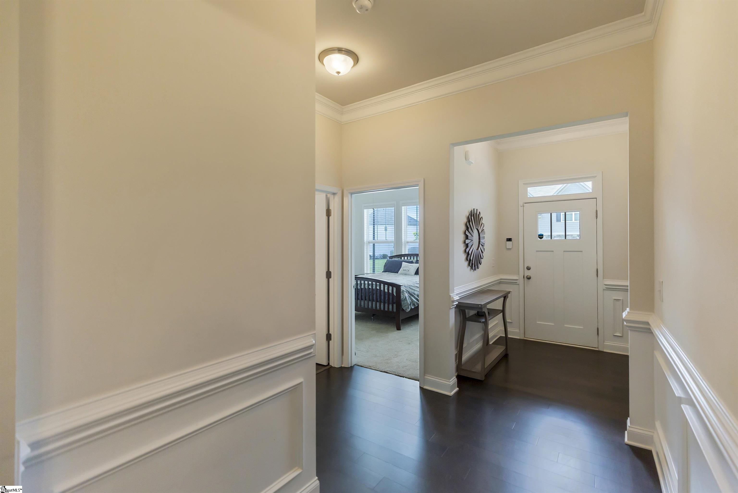 484 Bucklebury Road Greer, SC 29651 - Photo 4 of 29 Gallery Image 4