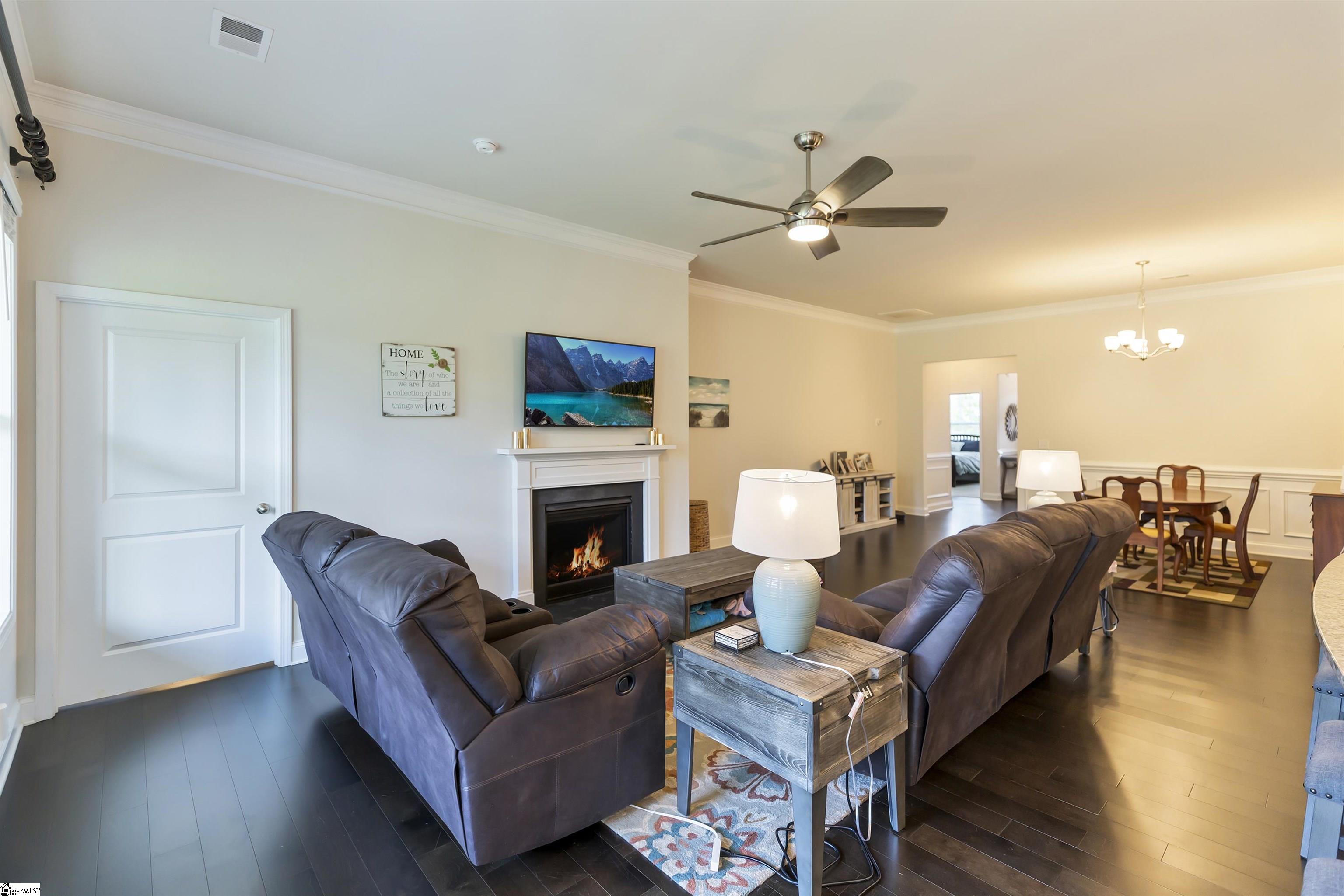 484 Bucklebury Road Greer, SC 29651 - Photo 8 of 29 Gallery Image 8