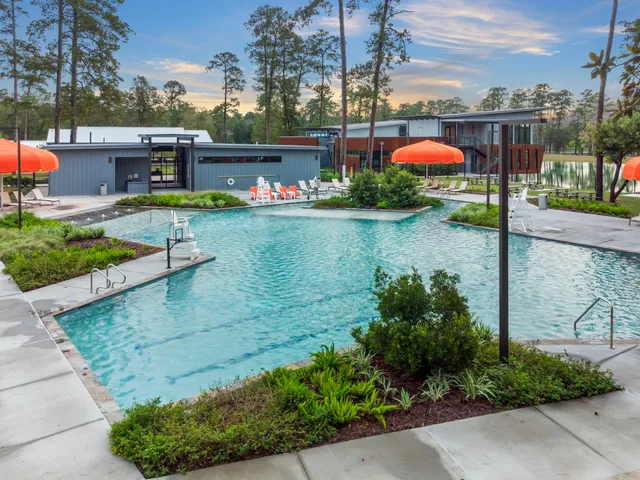 $525,000 | 506 Bedias Creek Drive, Conroe, TX 77304