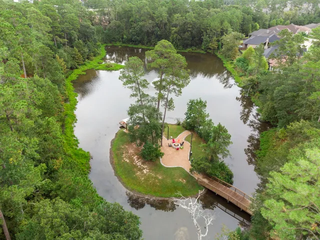 $525,000 | 506 Bedias Creek Drive, Conroe, TX 77304