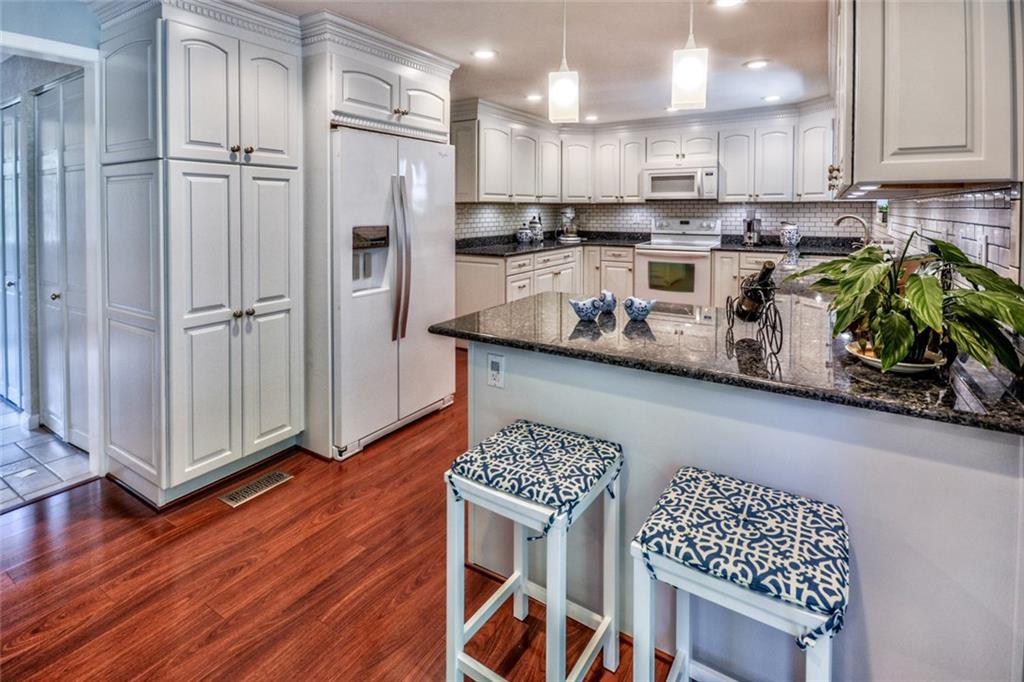 716 Delafield Road Fox Chapel, PA 15215 - Photo 5 of 18 Gallery Image 5